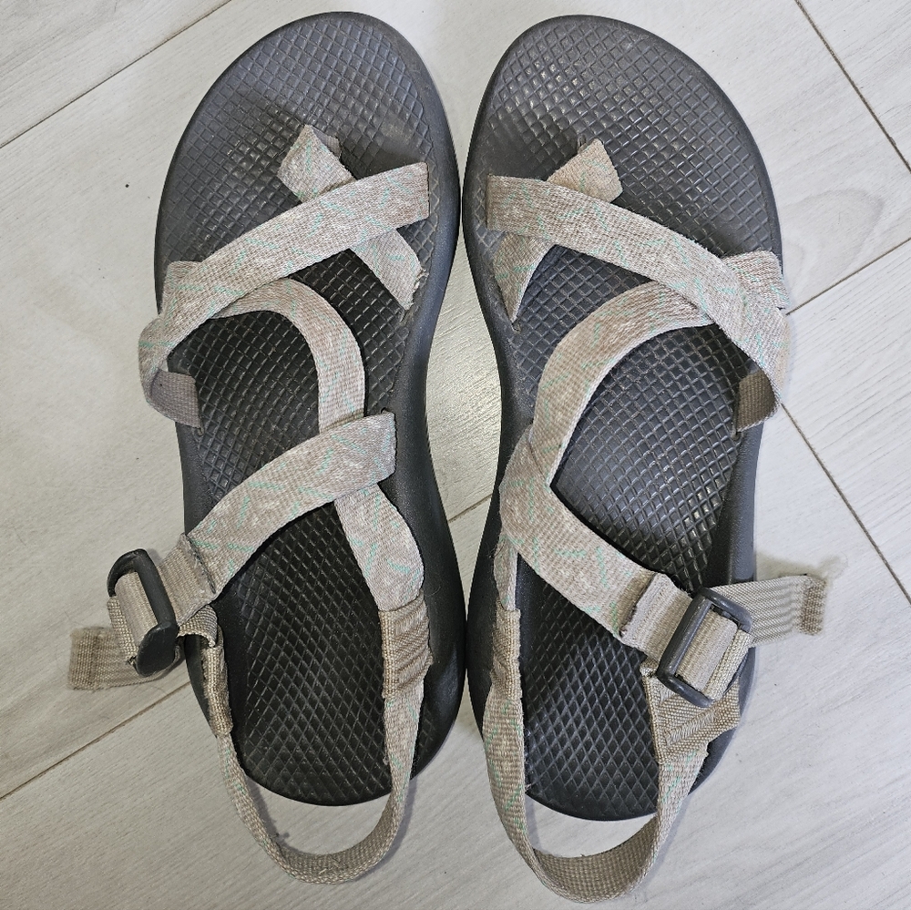 🏞 Chaco Gray Teal & Green Toe Loop Strappy Hiking Sandals Women's 8 🏞